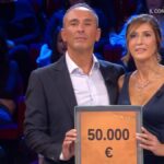 Affari Tuoi: Laura rifiuta l’ultima offerta del dottore e vince 50.000€