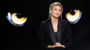 foto martina colombari belve