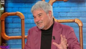 foto pino insegno ciao maschio