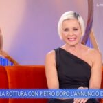 Antonella Elia umilia Pietro Delle Piane: “Parli di noi in Tv per la paghetta”