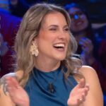 Affari Tuoi: Micol va alla regione fortunata e alla fine vince 100.000€