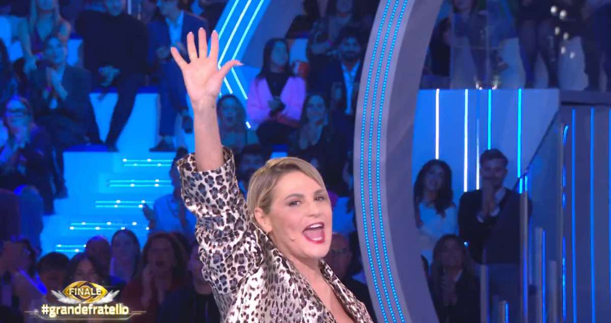 foto simona ventura 19dicembre