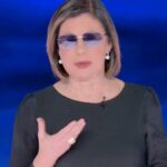 Bianca Berlinguer ancora con gli occhiali da sole: “Tutto molto meglio, ma…”