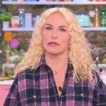 Antonella Clerici celebra una bella notizia e avverte: “No all’indifferenza”