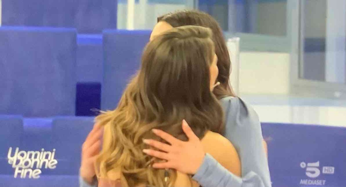 foto cristiana sara abbraccio