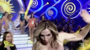 foto Lorella Cuccarini striscia