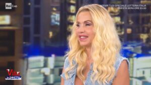 foto valeria marini 7gennaio