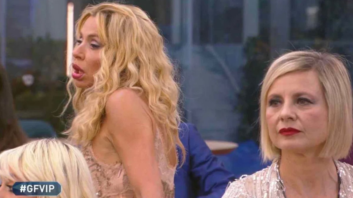 foto valeria marini elia