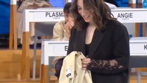 Foto Angie serale Amici 25