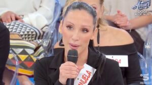 Foto Emanuela Uomini e Donne