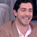 Tommaso Zorzi su Cortesie per gli ospiti svela: “È capitato che litigassero”