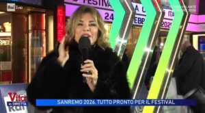 foto alba parietti vita in diretta