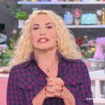 Antonella Clerici celebra boom ascolti The Voice Kids: “In ginocchio da voi”