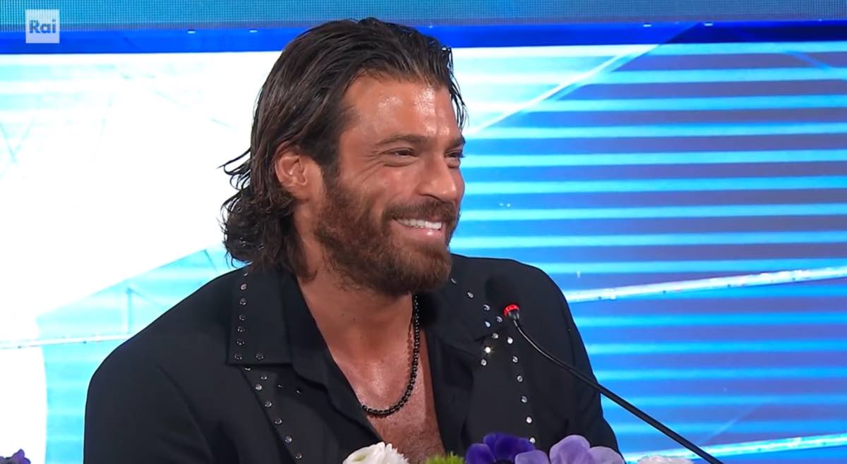 foto can yaman sorride sanremo