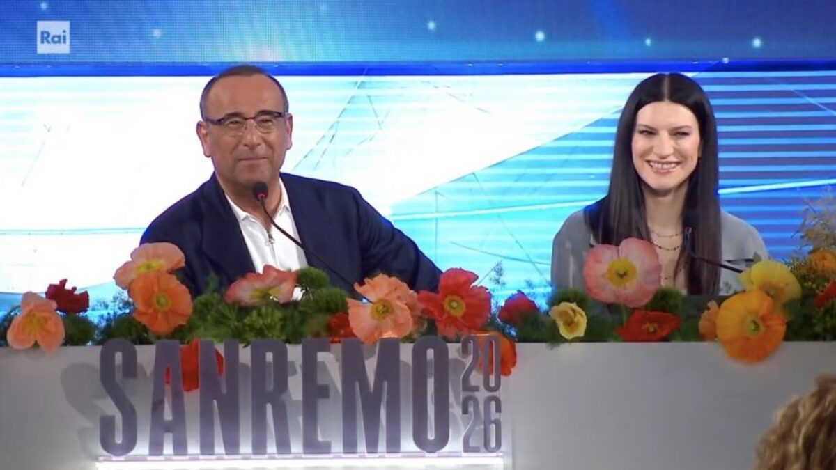 foto Carlo Conti Laura Pausini conferenza sanremo