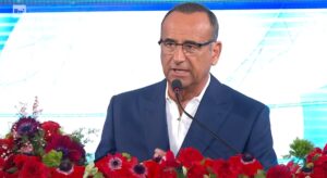 foto carlo conti quarta conferenza sanremo