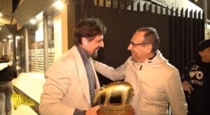 foto Carlo Conti tapiro striscia