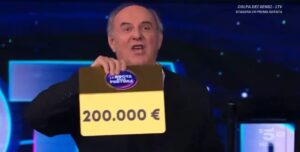 foto gerry scotti vincita 200 mila euro