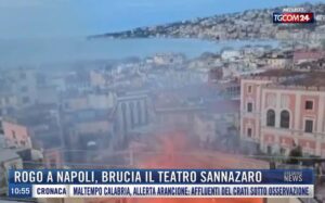 foto teatro sannazaro incendio