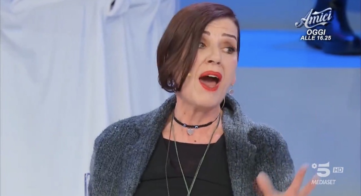 foto tinì cansino 10febbraio 