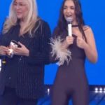 Elettra Lamborghini scatena il caos a Domenica In e ‘corrompe’ i giornalisti