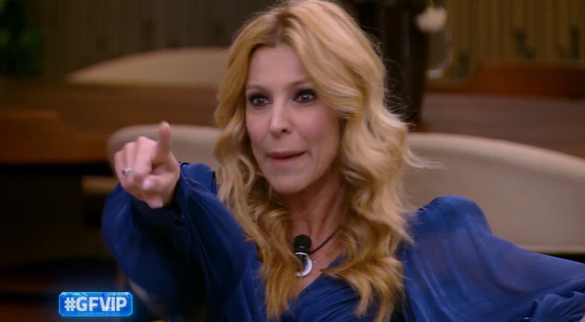 foto adriana volpe furiosa gfvip