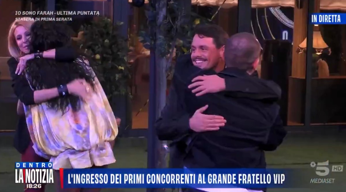 foto Adriana Volpe Raul Ibiza Renato gfvip