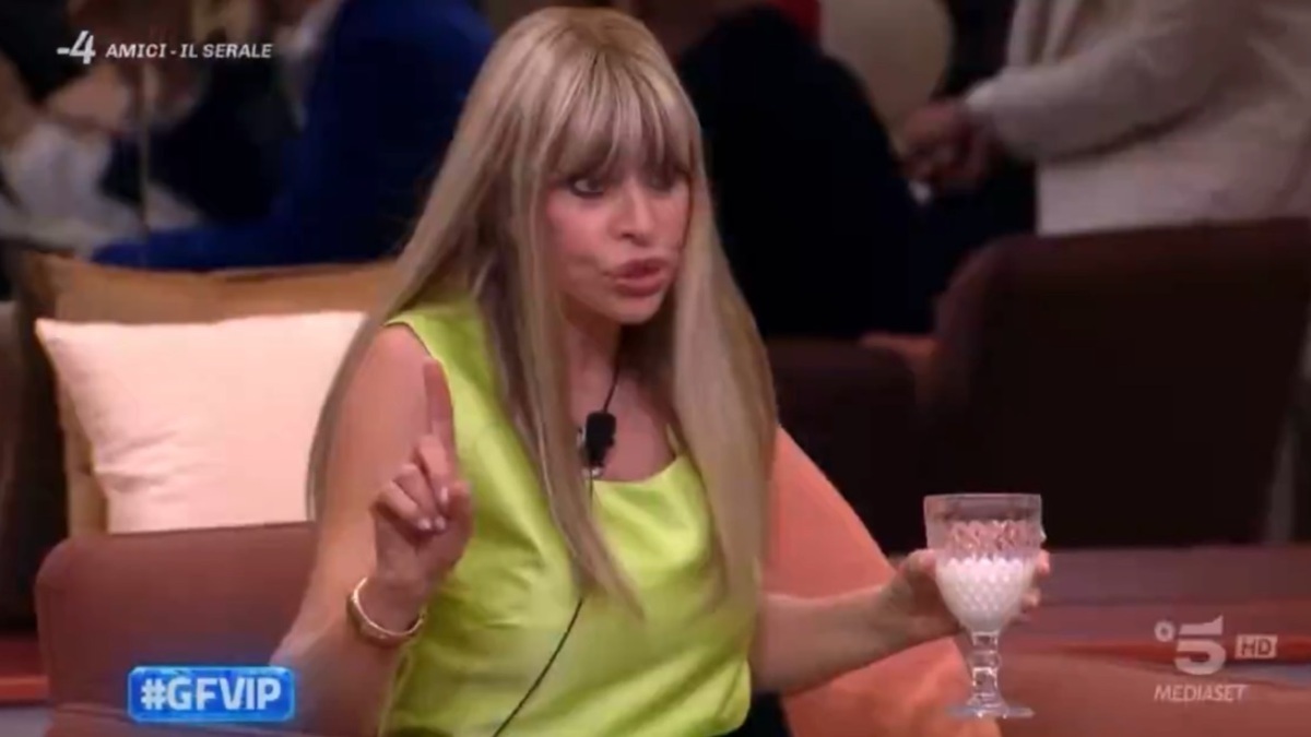 foto alessandra mussolini gaffe gfvip