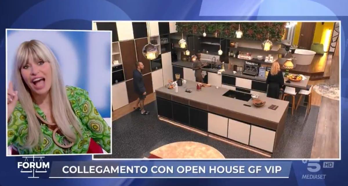 foto Alessandra mussolini opinione concorrenti gfvip