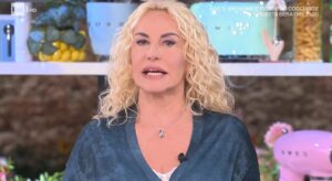 foto antonella clerici cambio orario the voice generations