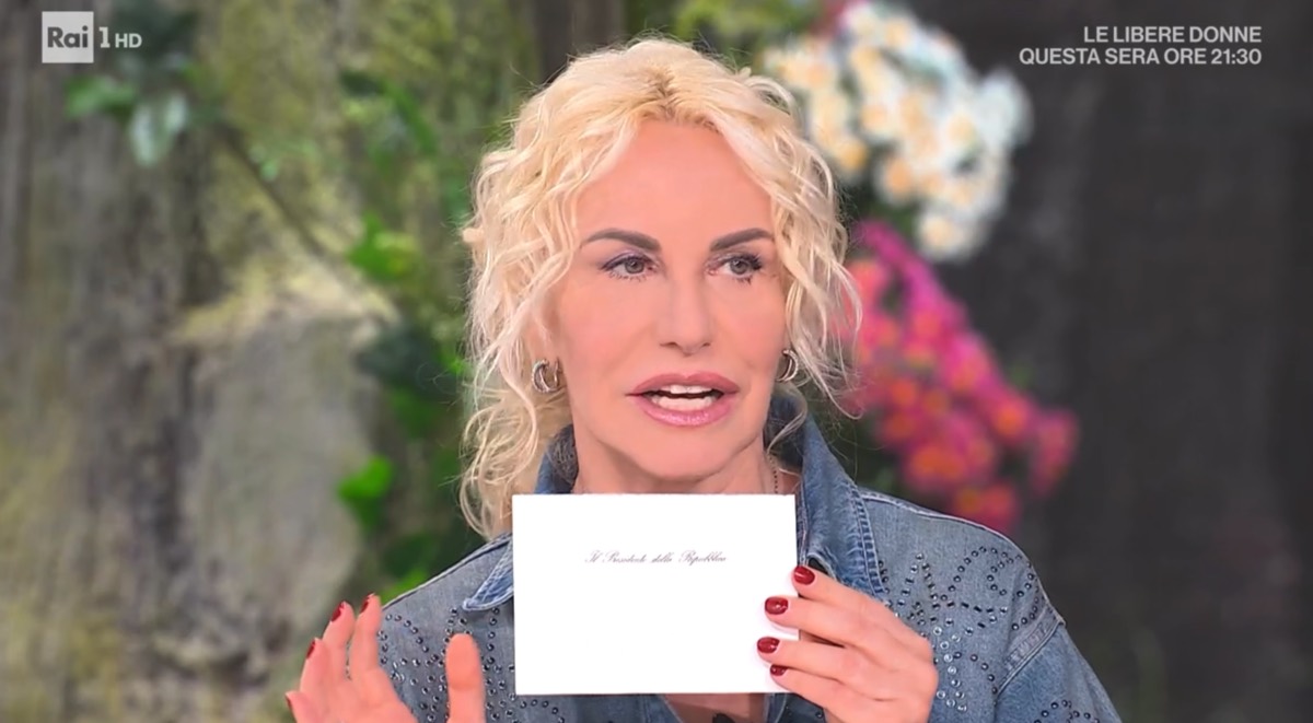 foto antonella clerici lettera mattarella