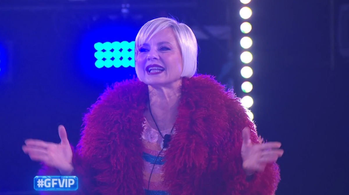 foto antonella elia ingresso gfvip