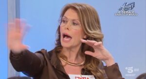 foto cinzia polemica uomini e donne