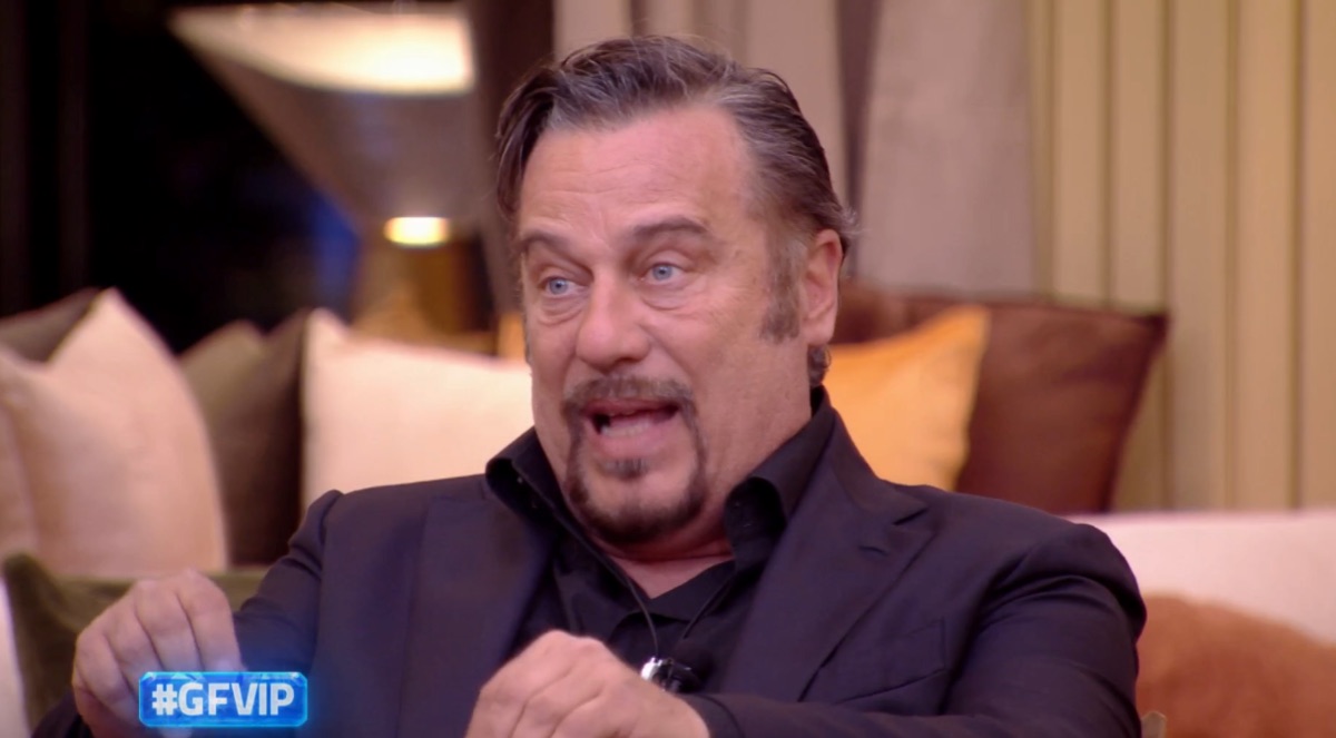 foto dario cassini polemica gfvip