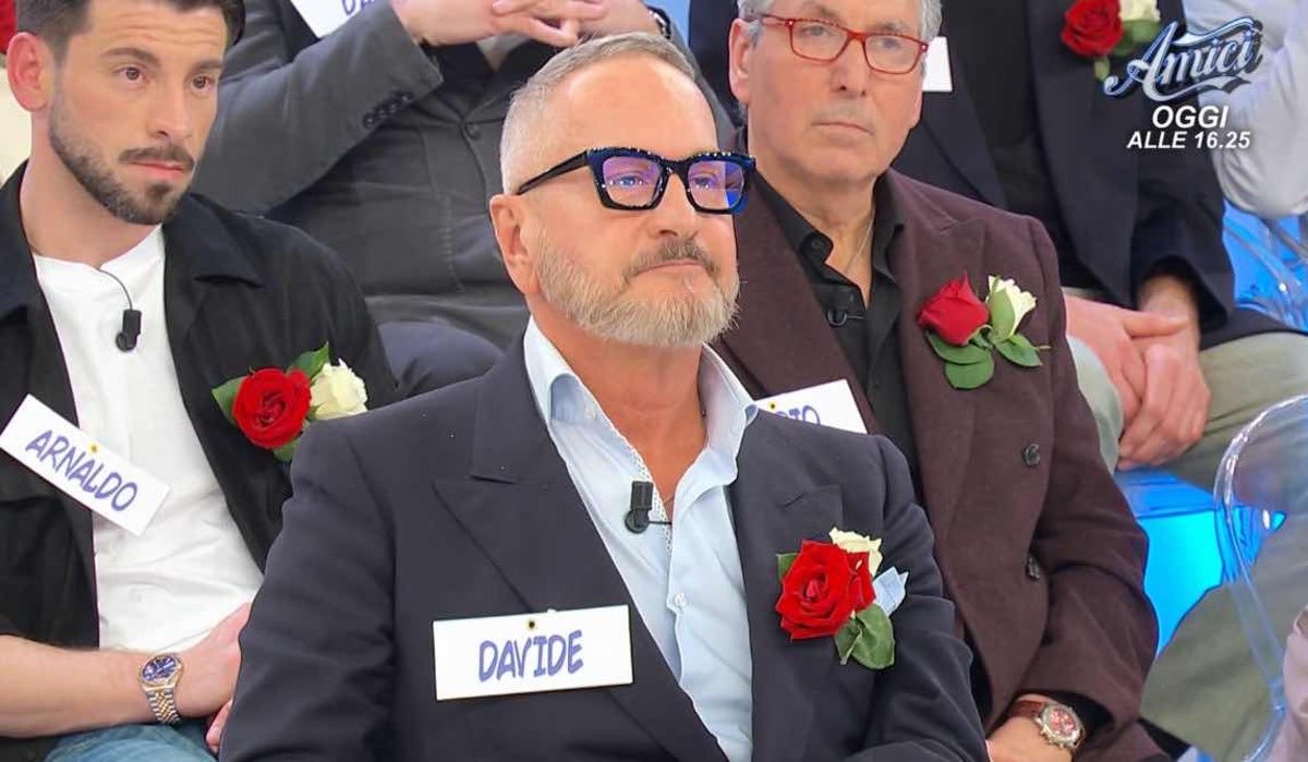 foto davide uomini e donne