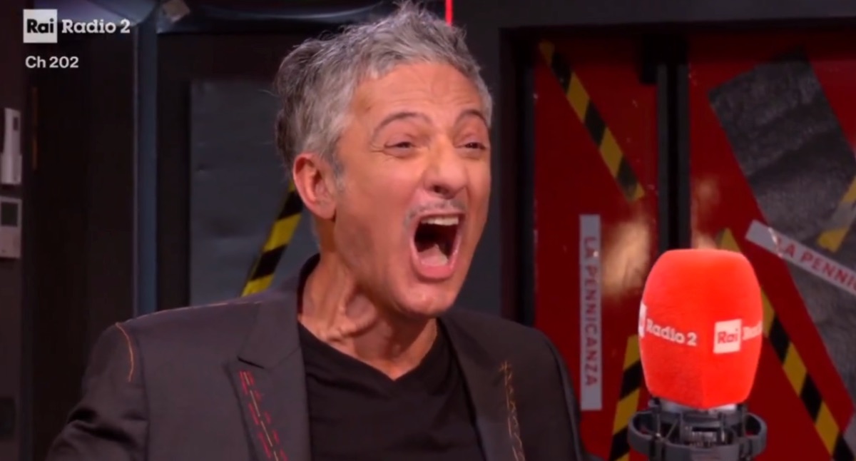 foto fiorello karaoke reazione pennicanza