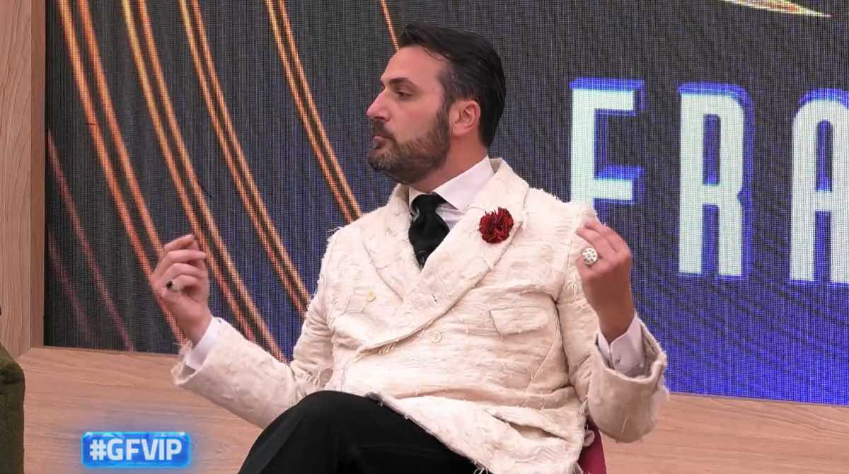 foto giovanni calvario contro tutti gfvip