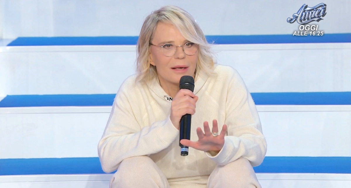 foto maria de filippi polemica ciro