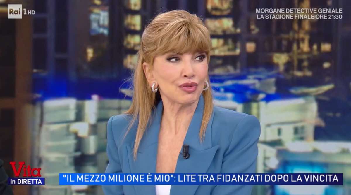 foto milly Carlucci vita in diretta