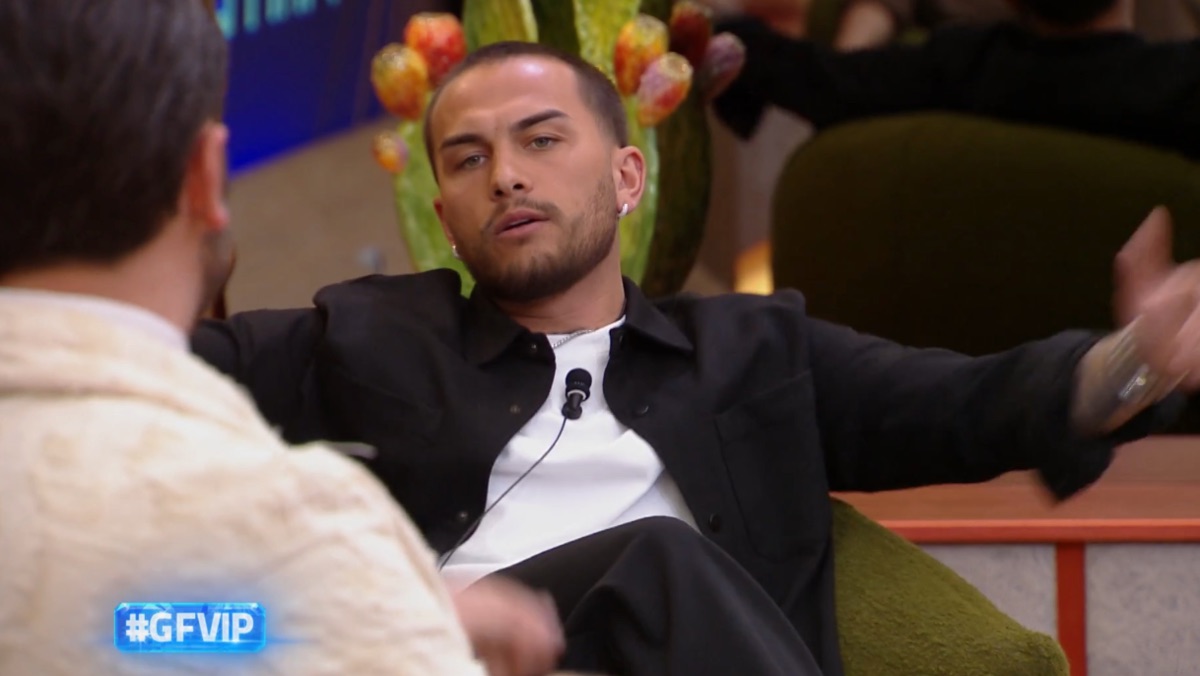 foto raul dumitras contro giovanni gfvip