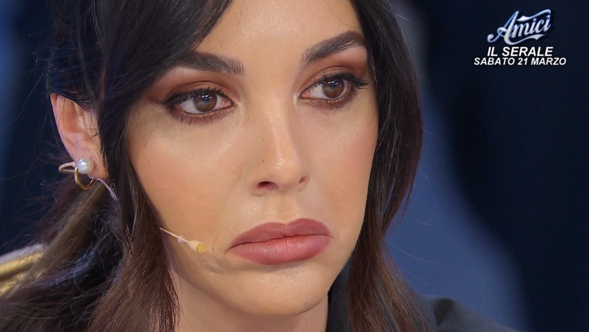 foto sara gaudenzi tronista ued sotto choc