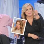 Uomini e Donne, Tina Cipollari furiosa con Cinzia: “Fai schifo, una vergogna”