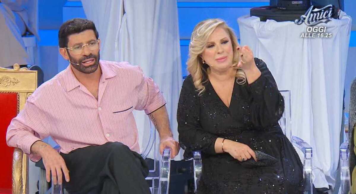 foto tina cipollari gianni cinzia polemica