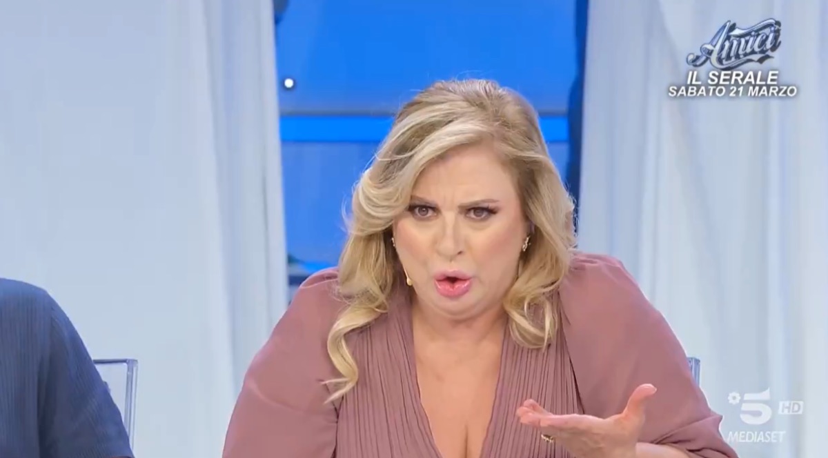 foto tina cipollari scontro cinzia ued