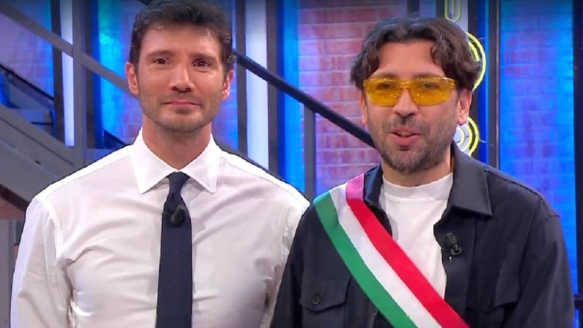 Foto Affari Tuoi Stefano De Martino Herbert Ballerina