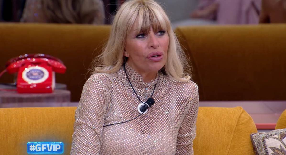 foto alessandra mussolini contro renato gfvip