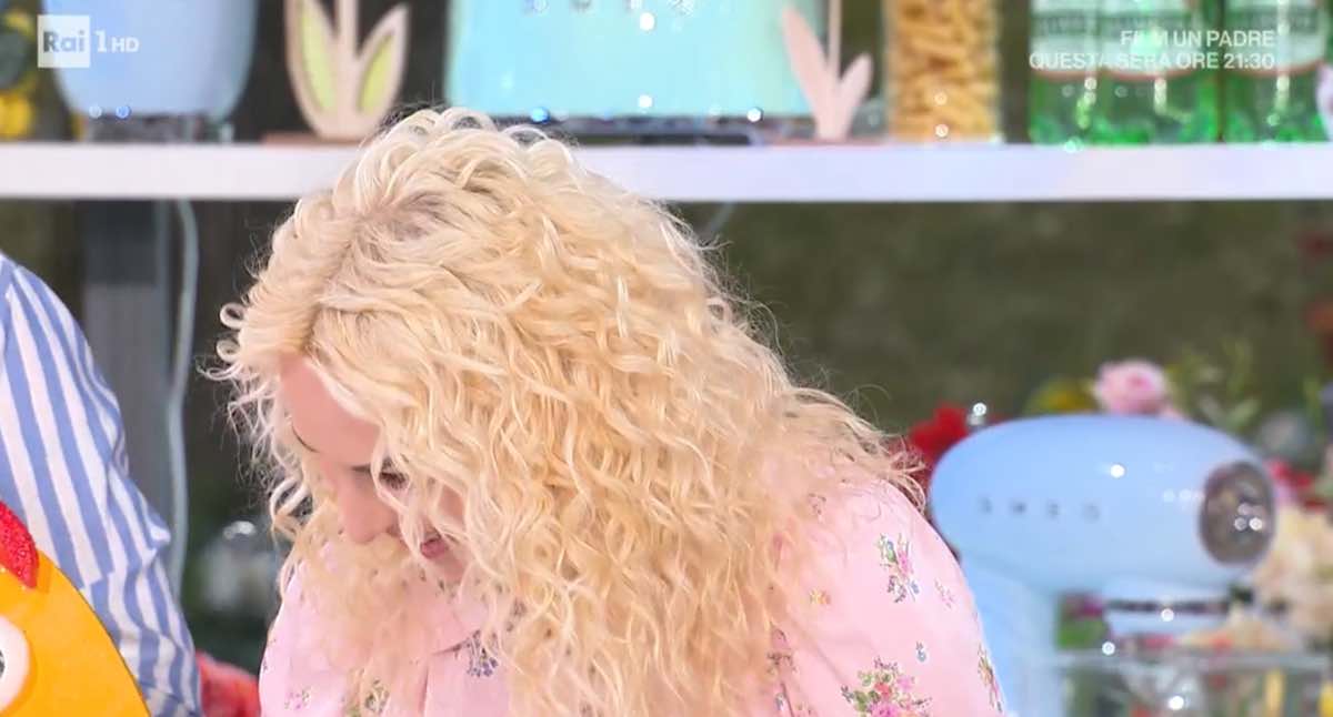 foto antonella clerici reazione allo scherzo