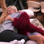 GF Vip, pace fatta tra Adriana Volpe e Antonella Elia: “Fuori da qui ricominciamo”