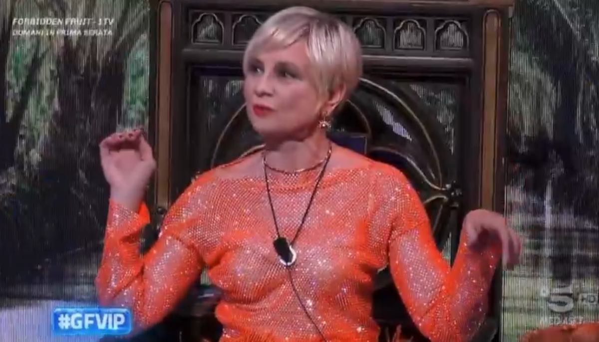 foto antonella elia polemica paola caruso