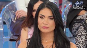 foto elena uomini e donne